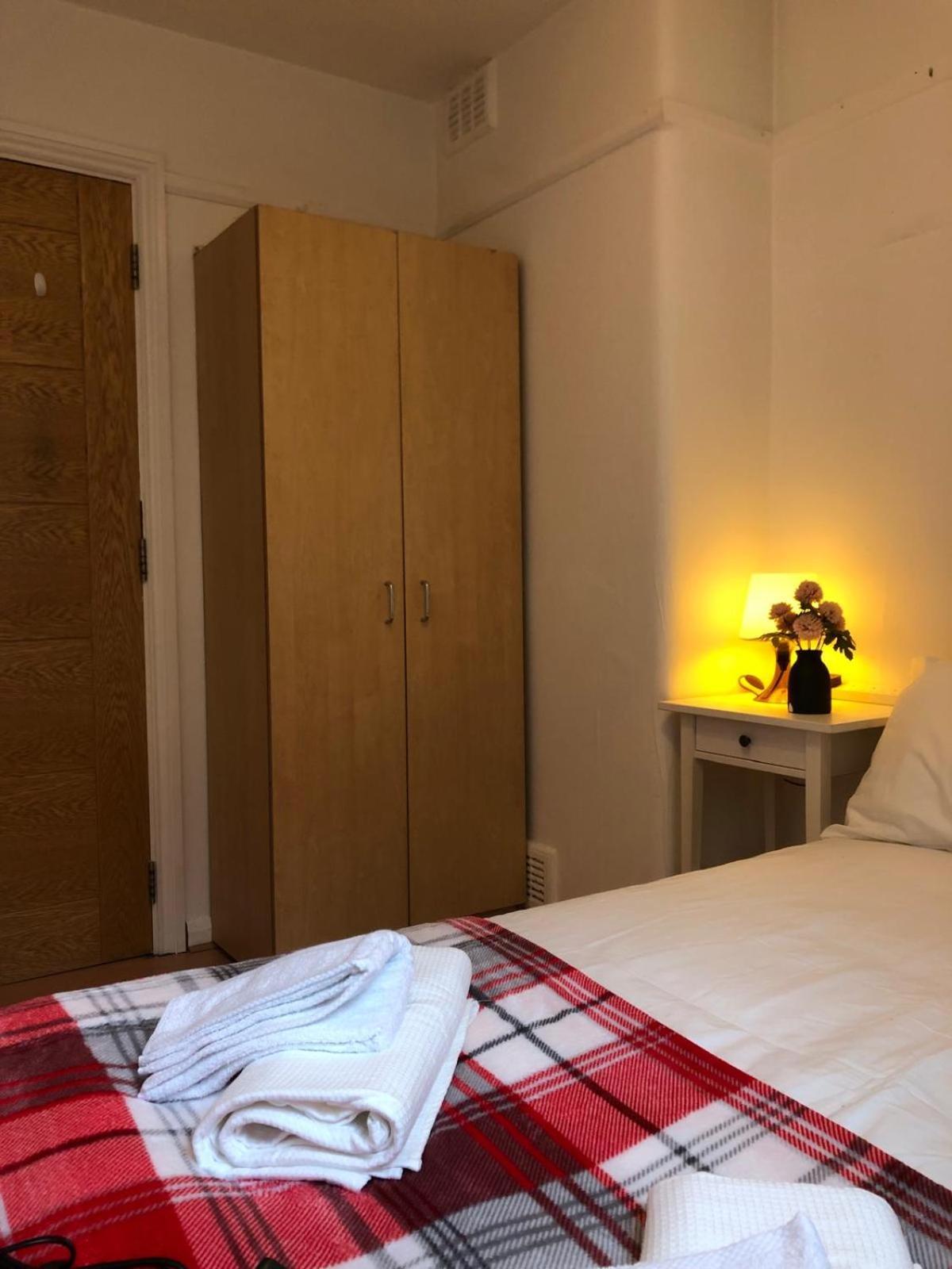Comfy Private Bedrooms Near O2 Forum Kentish Town, Camden Londra Dış mekan fotoğraf