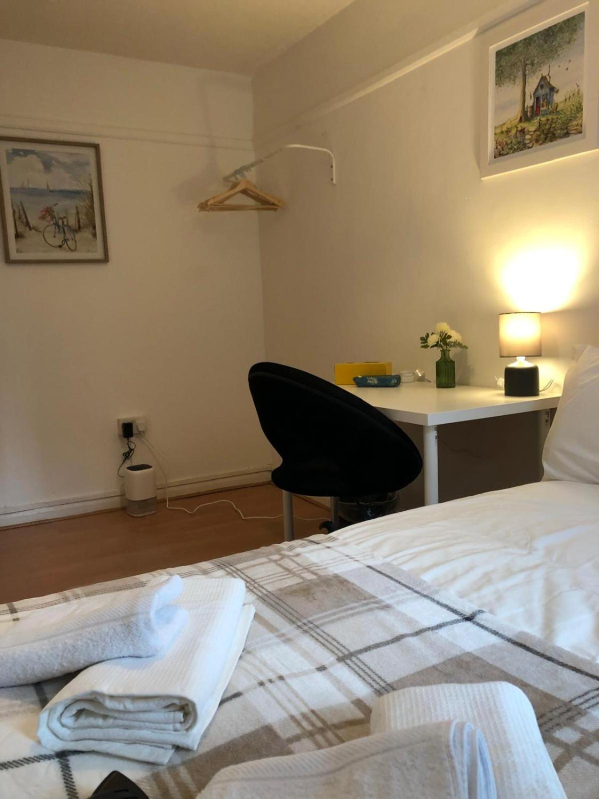 Comfy Private Bedrooms Near O2 Forum Kentish Town, Camden Londra Dış mekan fotoğraf
